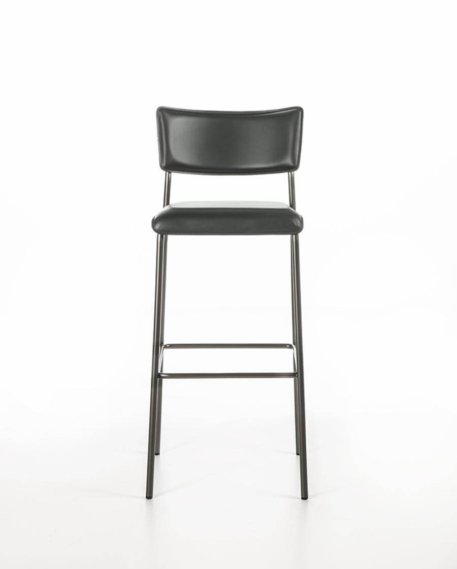 Lomacasa_Pellizzoni_Isotta-Sgabello_Descrizione