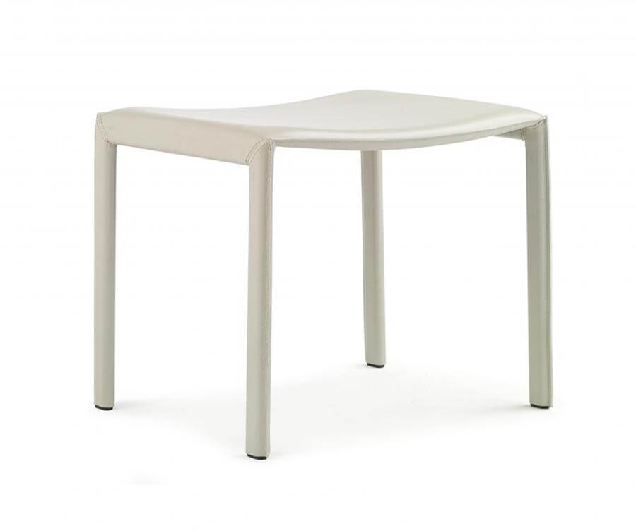 Lomacasa_Pellizzoni_Pasqualina-Sgabello_Descrizione