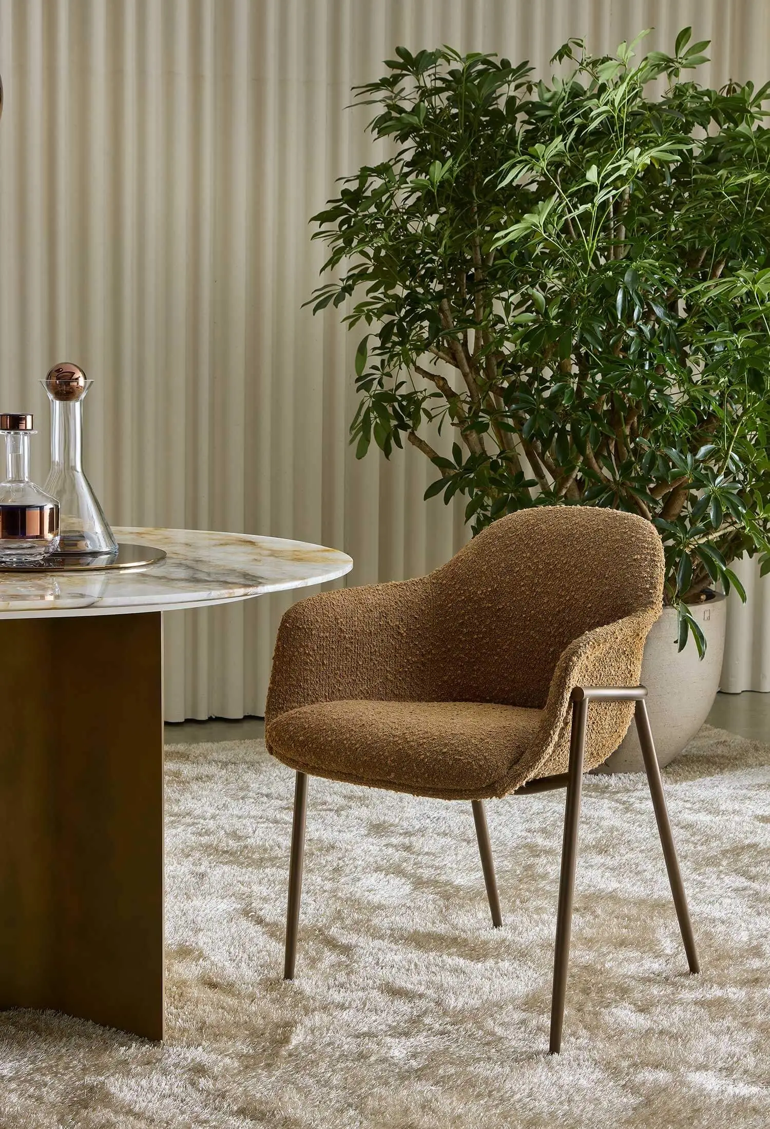 Lomacasa Marelli Chia Wooden Base Sedia Galleria 1-1