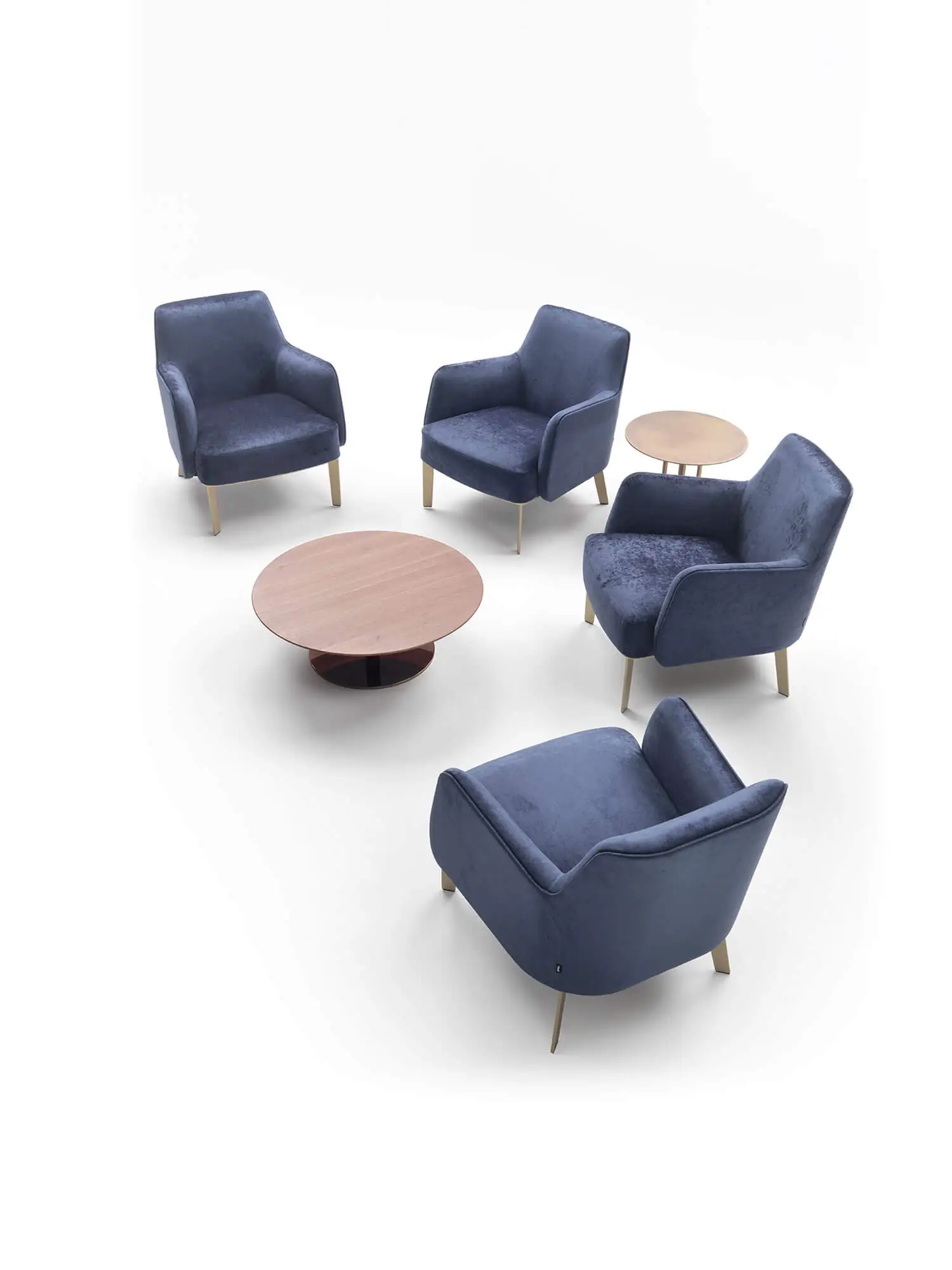 Lomacasa Marelli Clipper High Poltrona Galleria 2-3