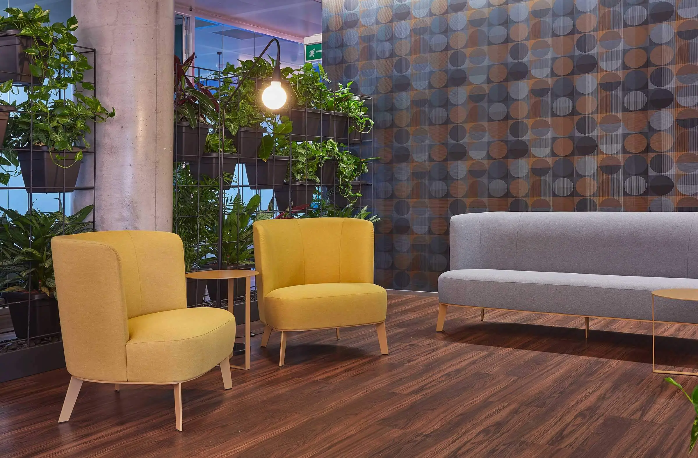 Lomacasa Marelli Derek Poltrona Galleria 1-2