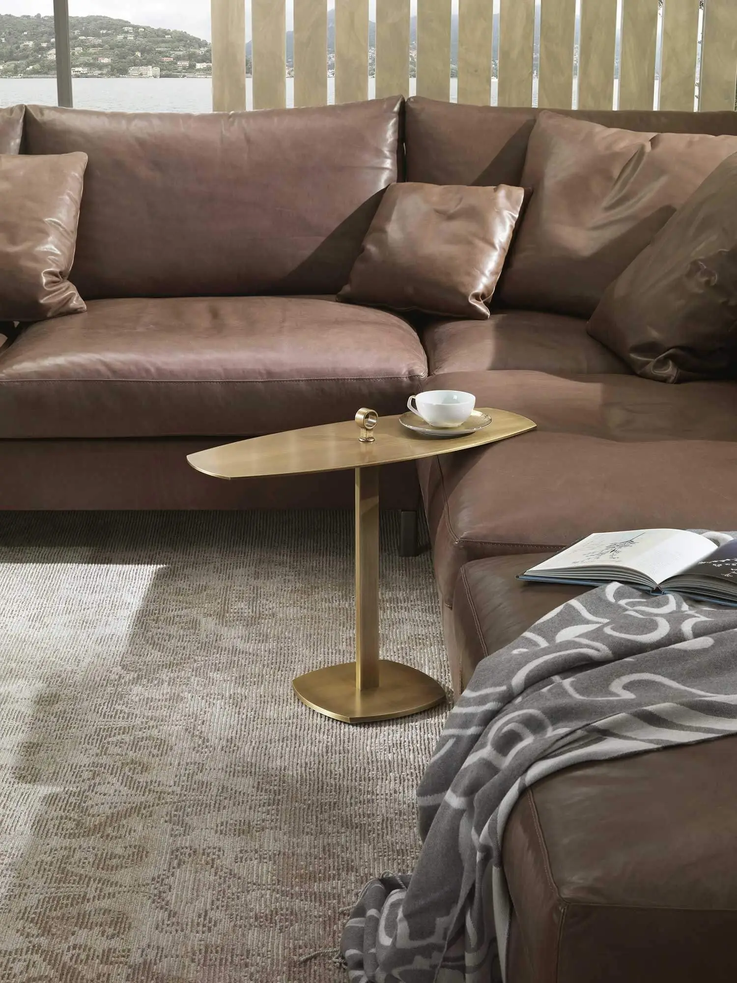 Lomacasa Marelli Leaf Coffee Table Galleria 1-6