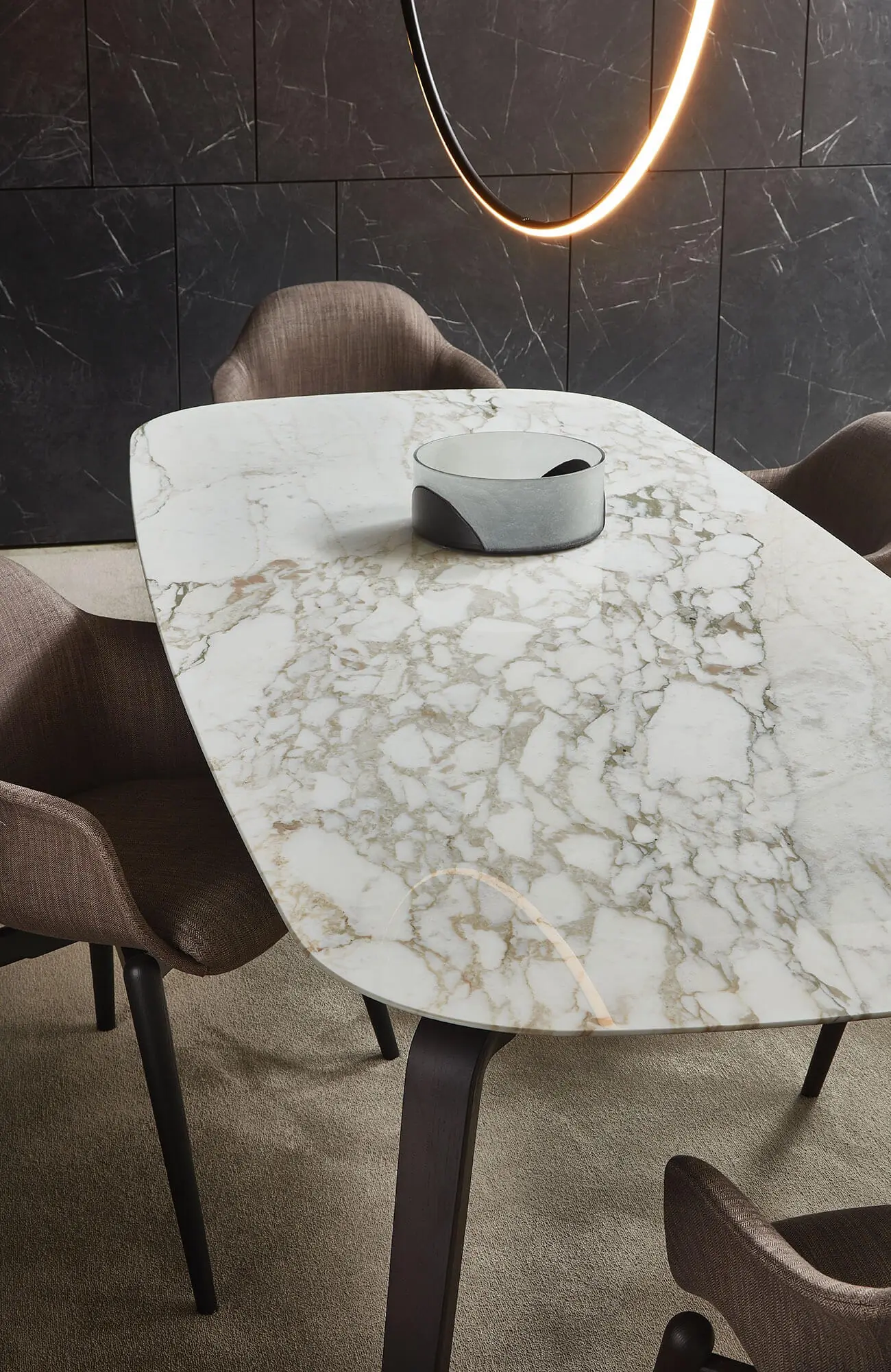 Lomacasa Marelli Mike Dining Table Galleria 1-5