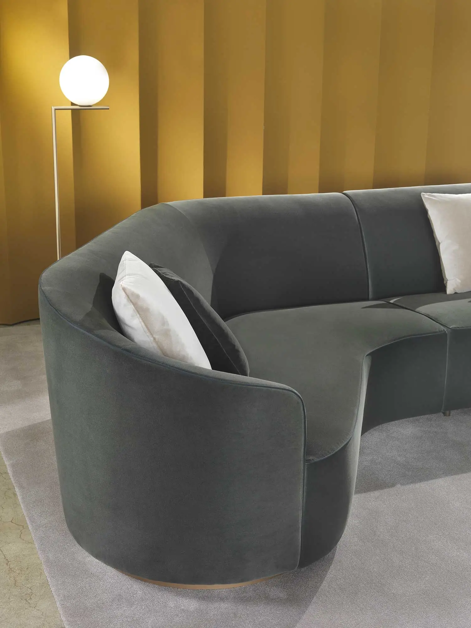 Lomacasa Marelli Moon Poltrona Galleria 1-9