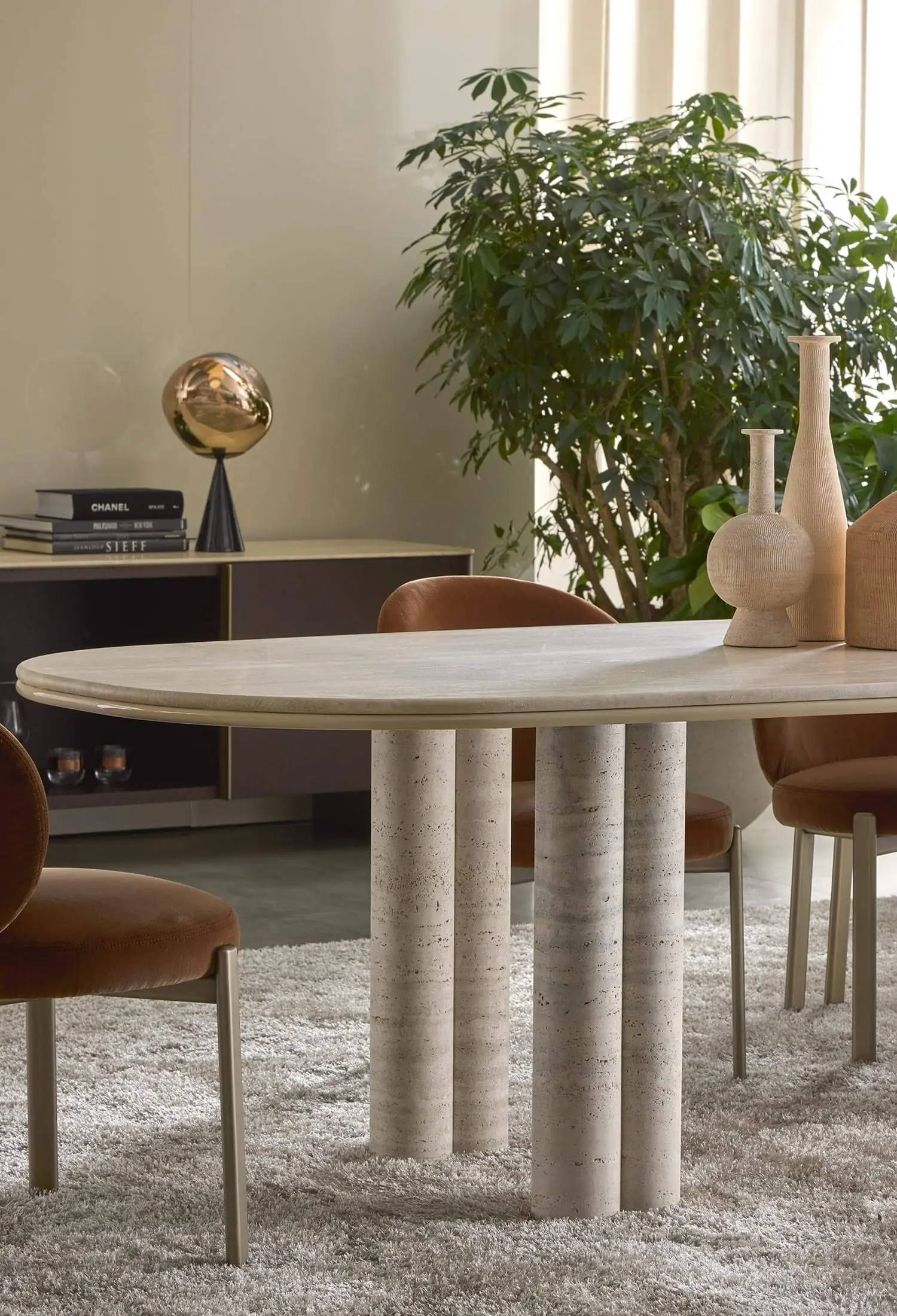 Lomacasa Marelli Simmy Dining Table Galleria 1-3