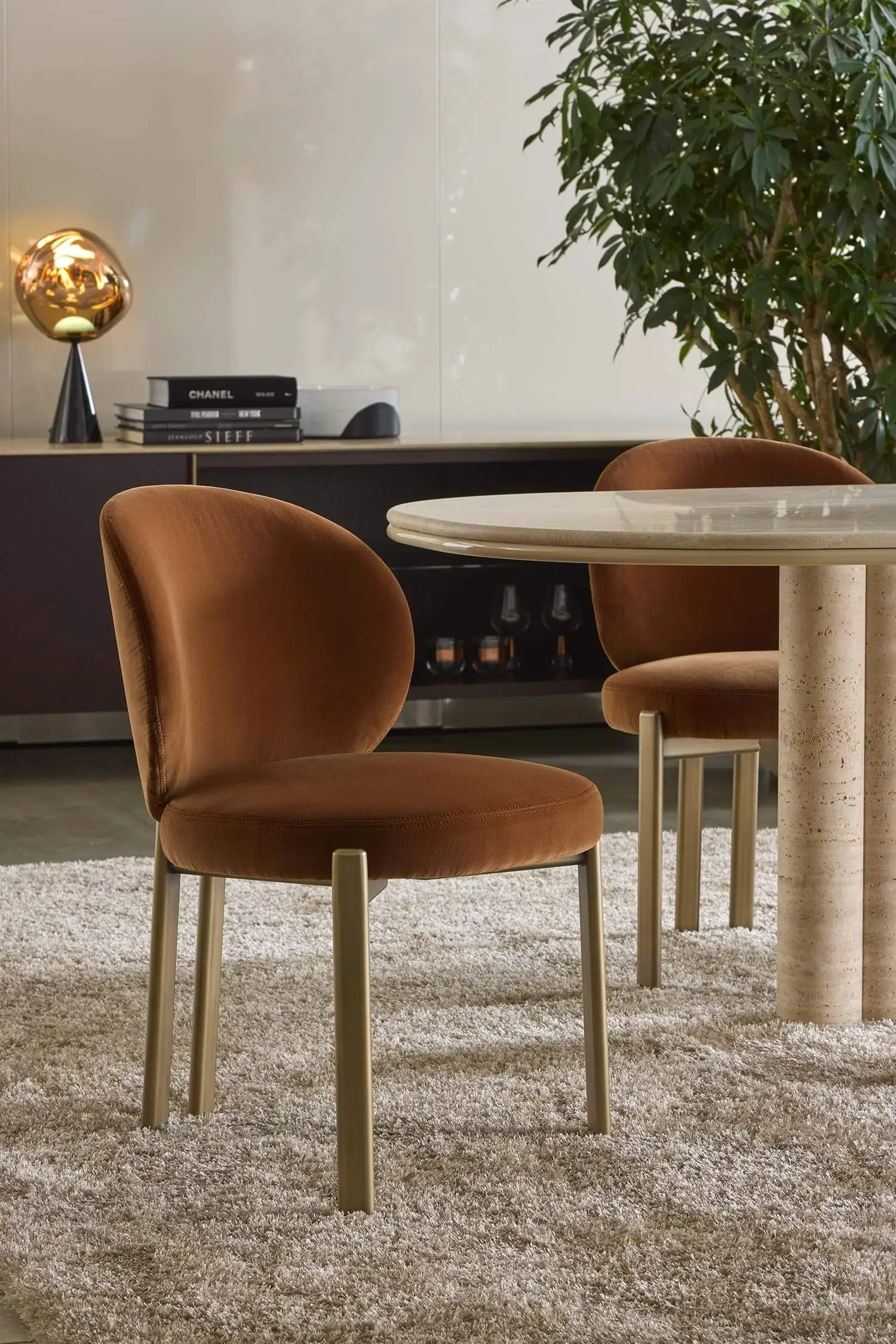 Lomacasa Marelli Simmy Dining Table Galleria 1-6