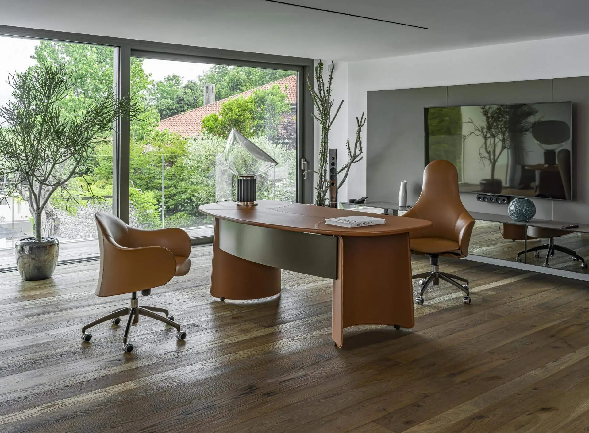 Lomacasa_Pellizzoni_Butterfly-Scrivania_Galleria-6