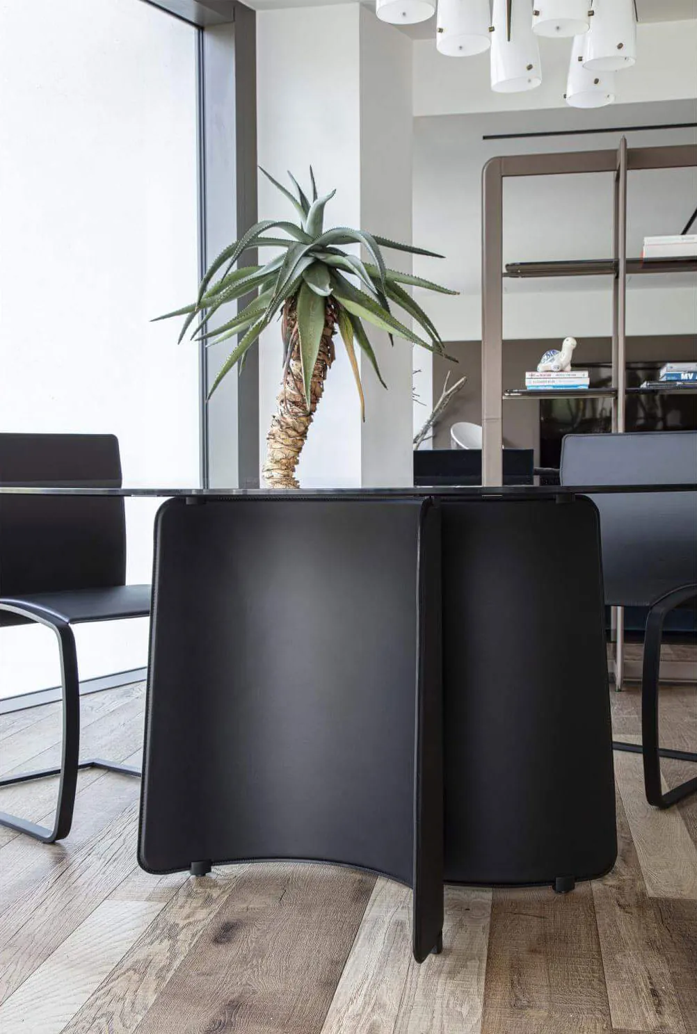 Lomacasa_Pellizzoni_Butterfly-Table_Galleria-3