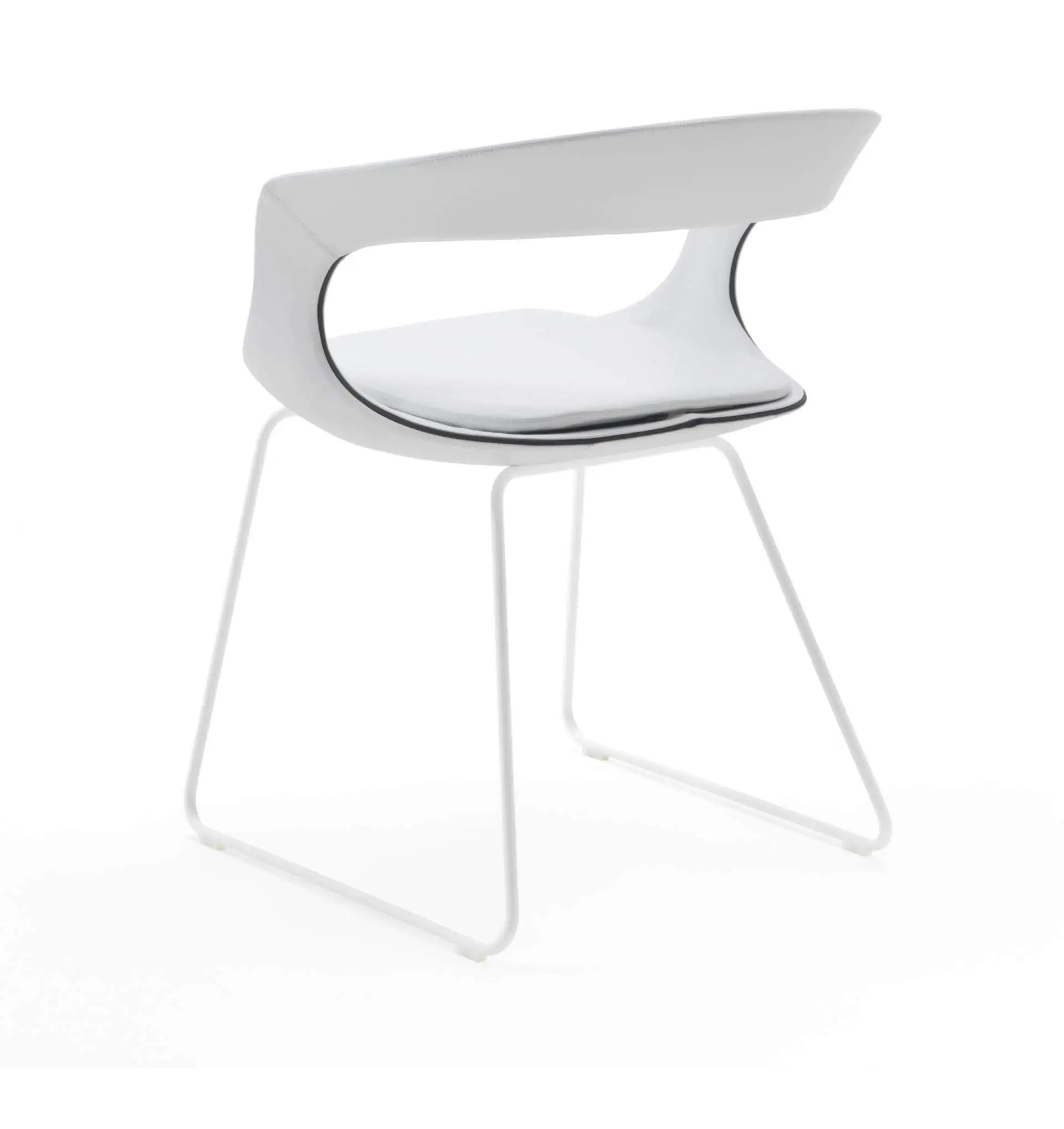 Lomacasa_Pellizzoni_Frenchkiss-Low-Back-Poltrona_hero