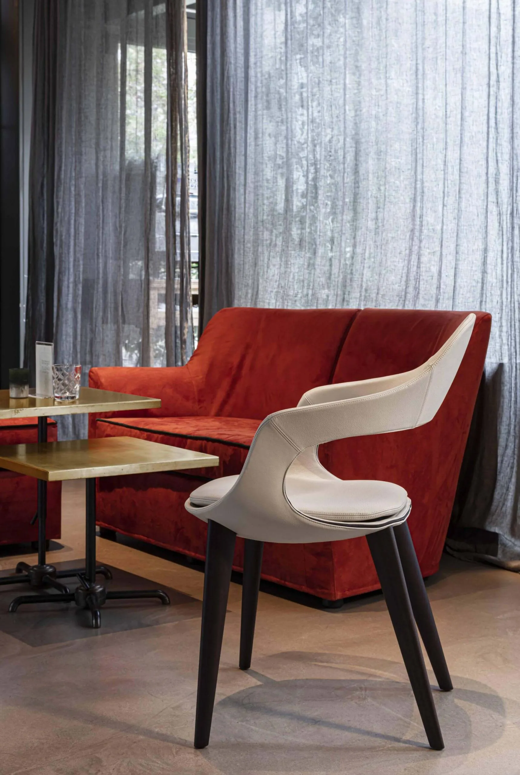 Lomacasa_Pellizzoni_Frenchkiss-Metal_Galleria-1