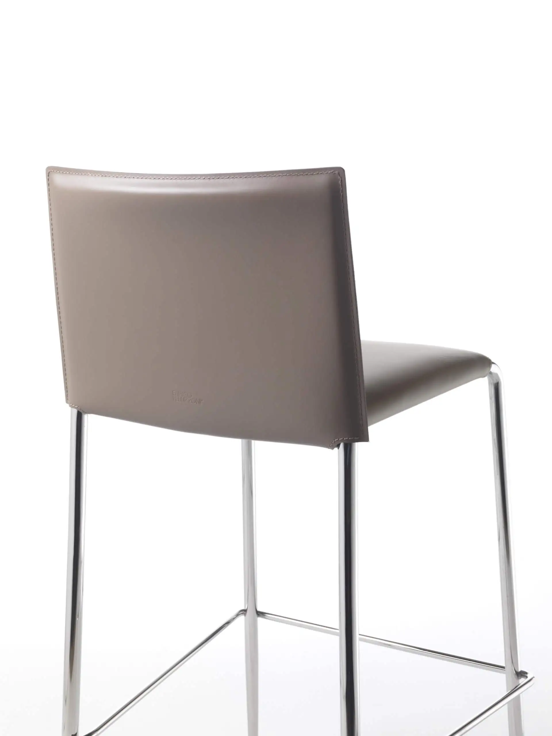 Lomacasa_Pellizzoni_Gazzella-Sgabello_Galleria-9